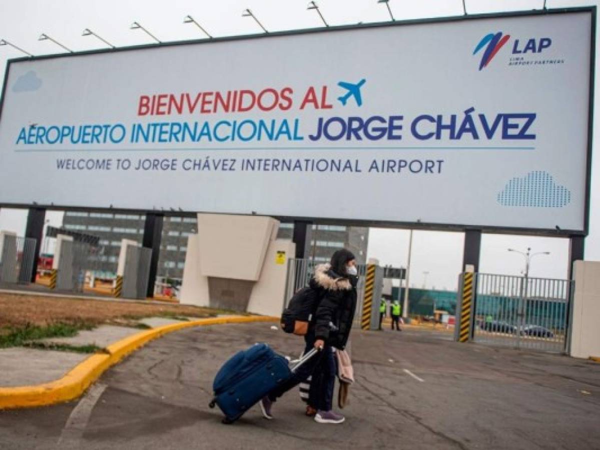 Latinoamérica suspende vuelos con Reino Unido por nueva cepa
