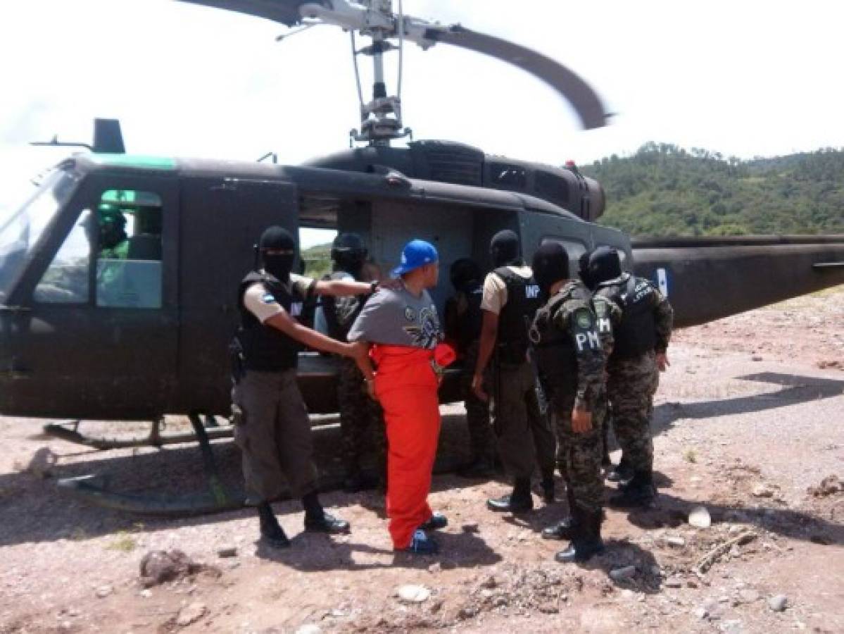 Honduras: Así fue la llegada de los reos trasladados de Támara a penal de Santa Bárbara