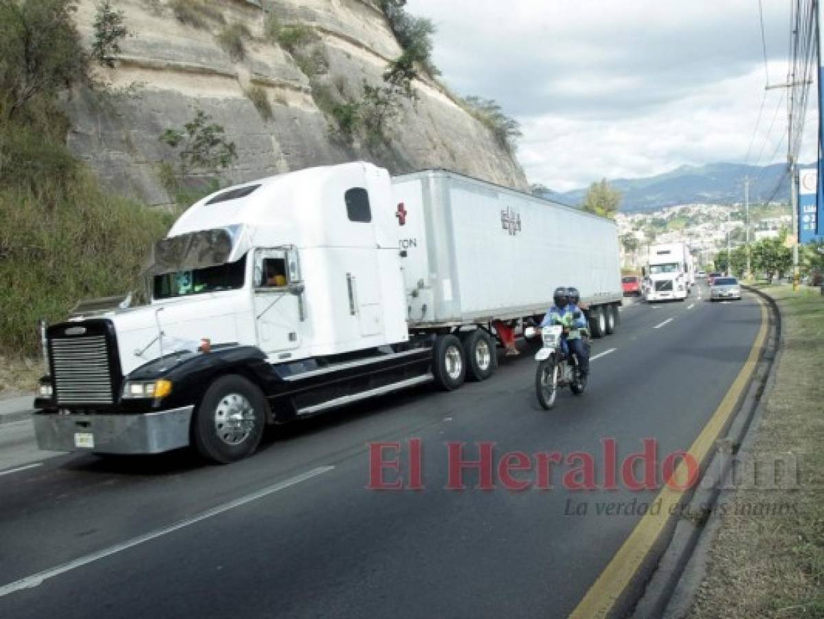 En caravana y fuertemente custodiadas, traslado de maletas electorales ya llega al 90% (FOTOS)