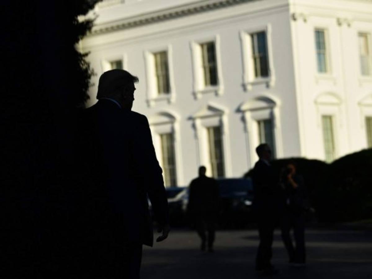 Trump anuncia el despliegue de miles de soldados armados en Washington