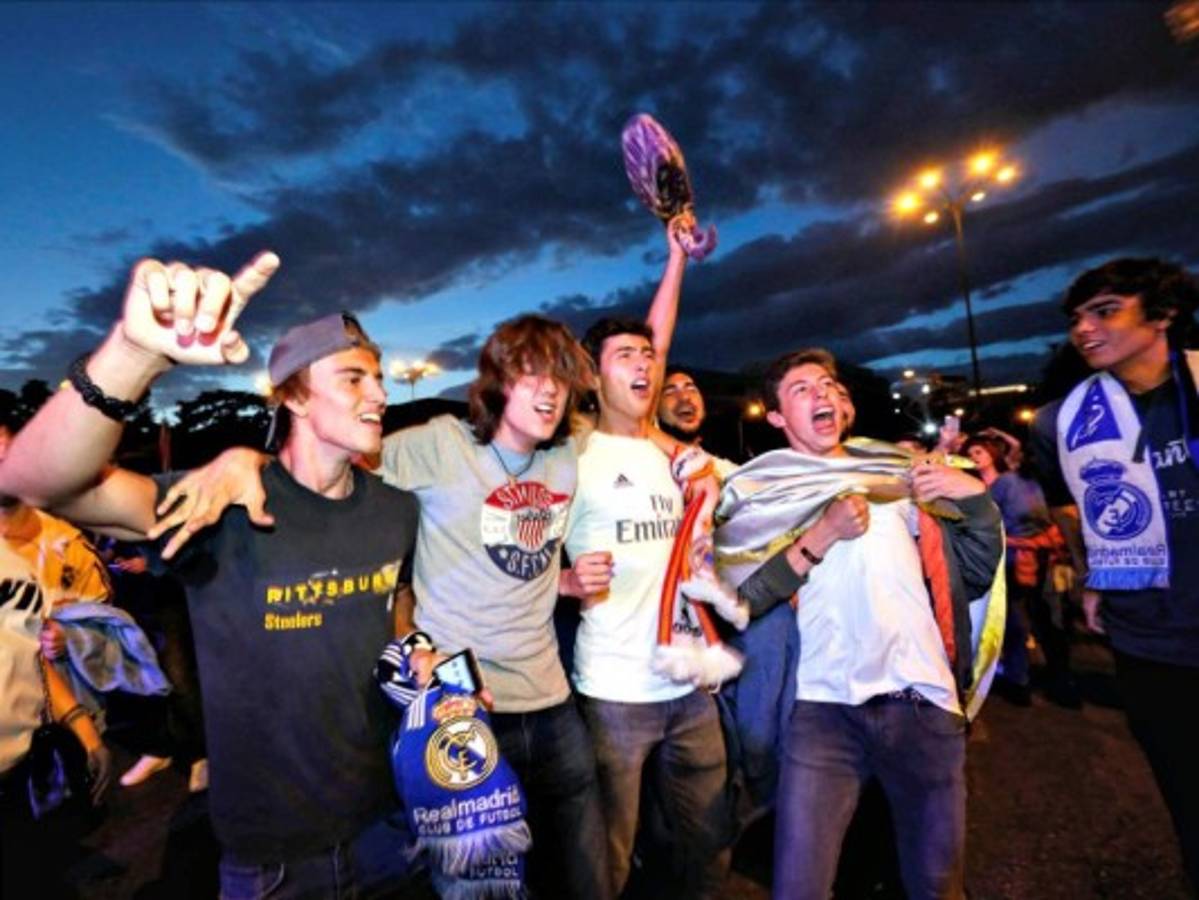 Hondureño destaca en la celebración del Real Madrid en Cibeles