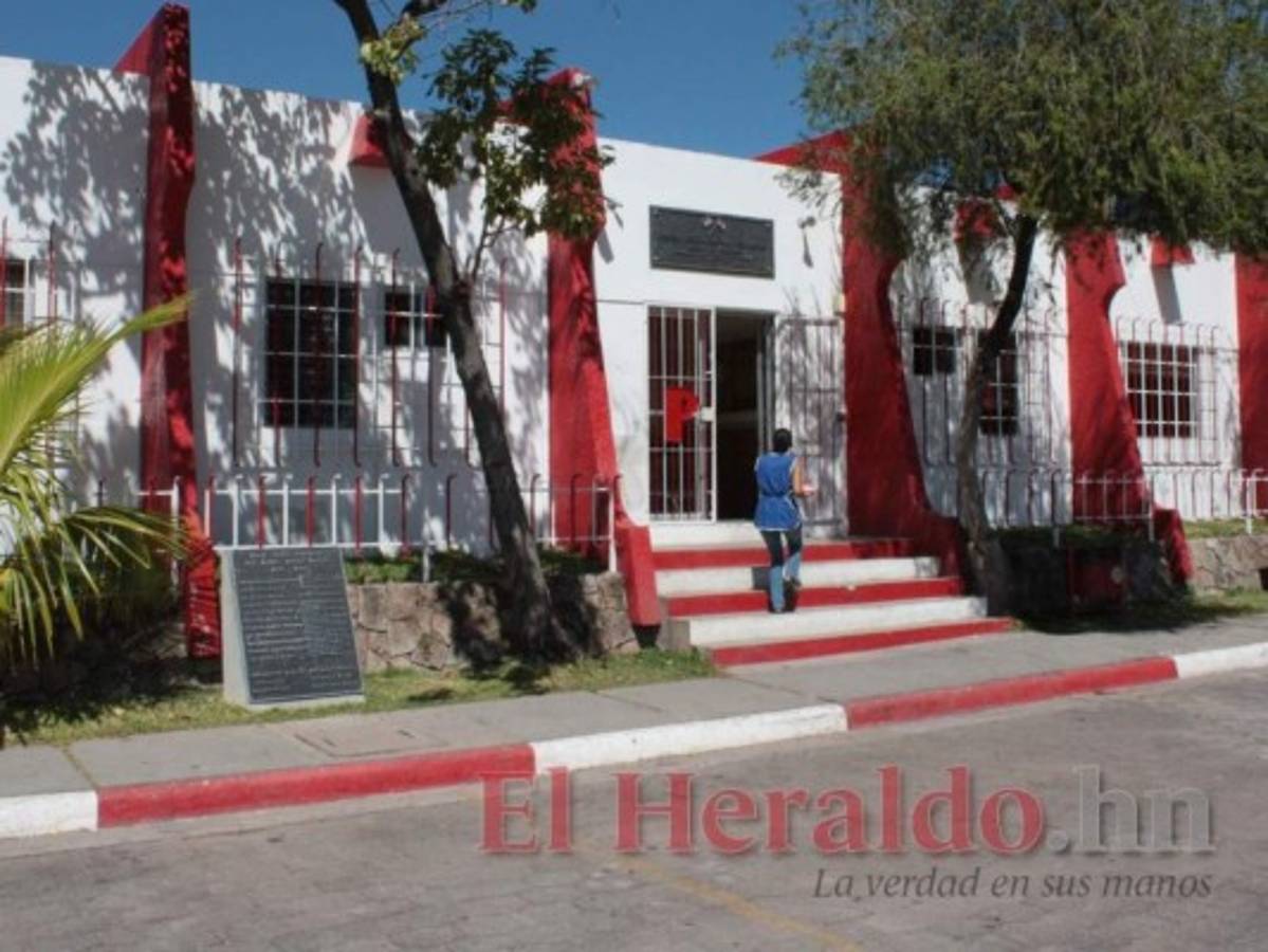 Medio millón de lempiras deben pagar corrientes