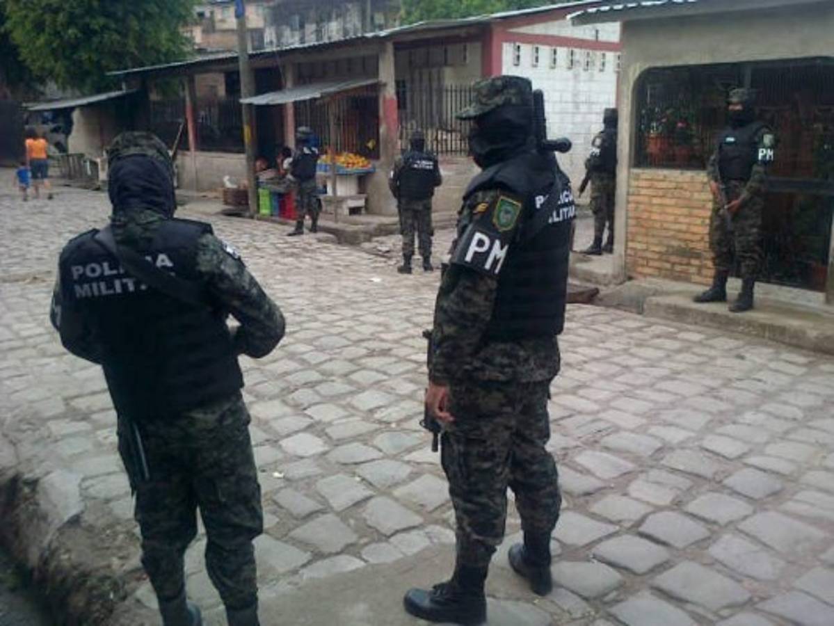 Hallan restos humanos en 'casa loca' en colonia 14 de Marzo