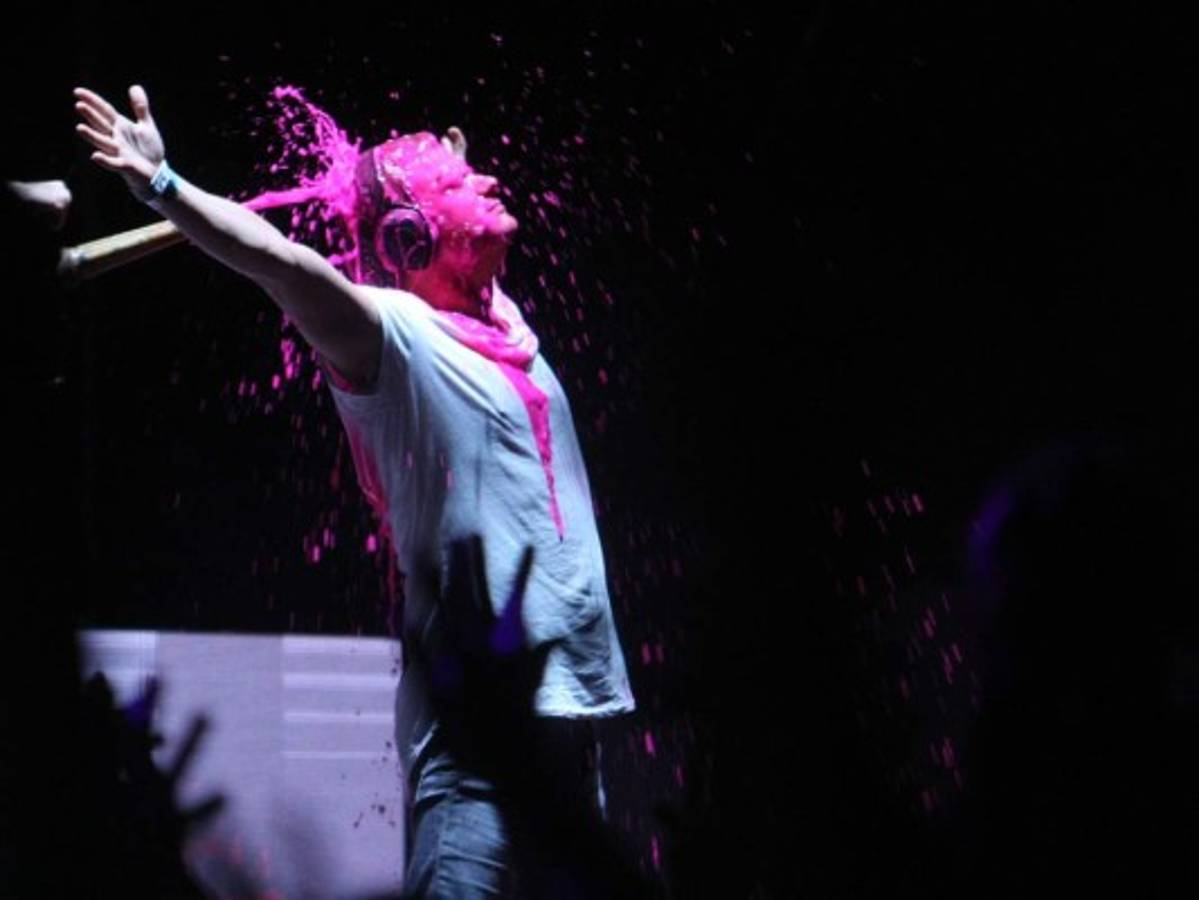 Electrizante fiesta de color en Tegucigalpa