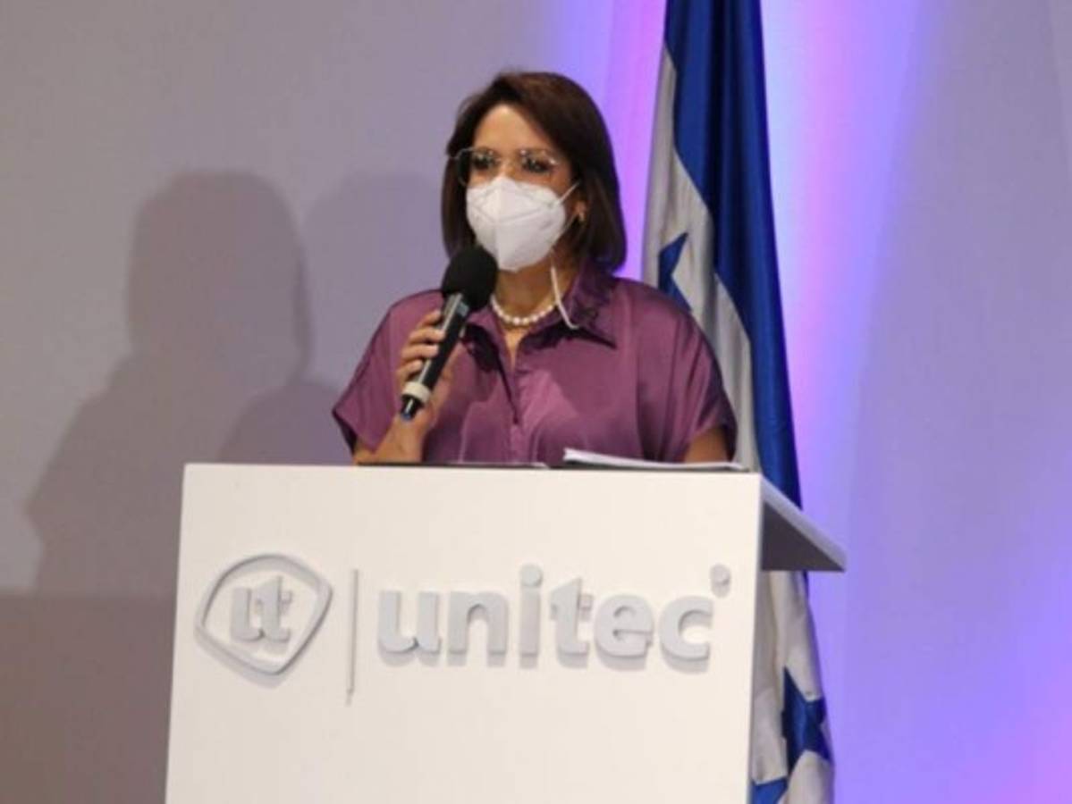 Ing. Rosalpina Rodríguez, presidente ejecutiva de Unitec.