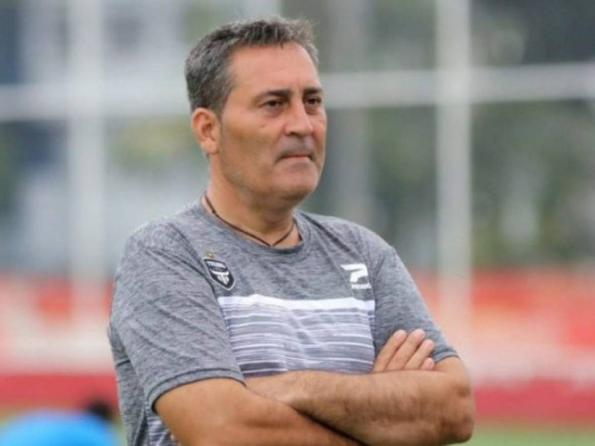 El entrenador del Tauro de Panamá: 'No sabemos jugar sin el balón'