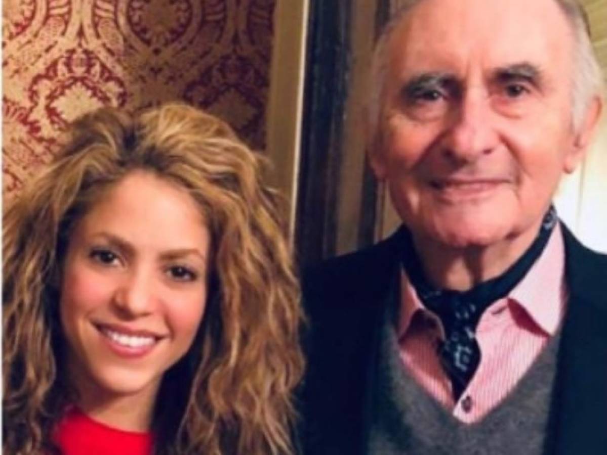 Shakira lamenta la muerte del expresidente argentino Fernando de la Rúa, padre de su exnovio