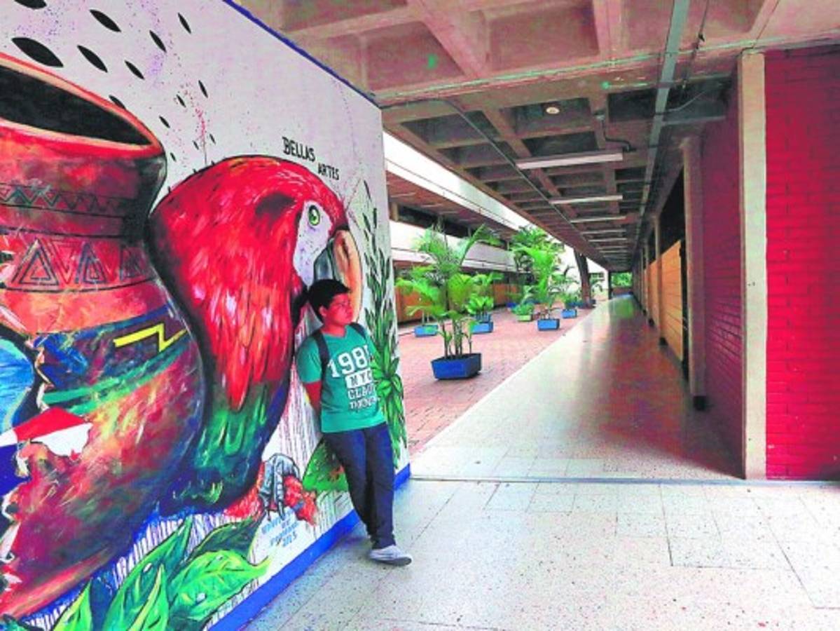 Con resguardo policial, se reanudarán clases en la UNAH