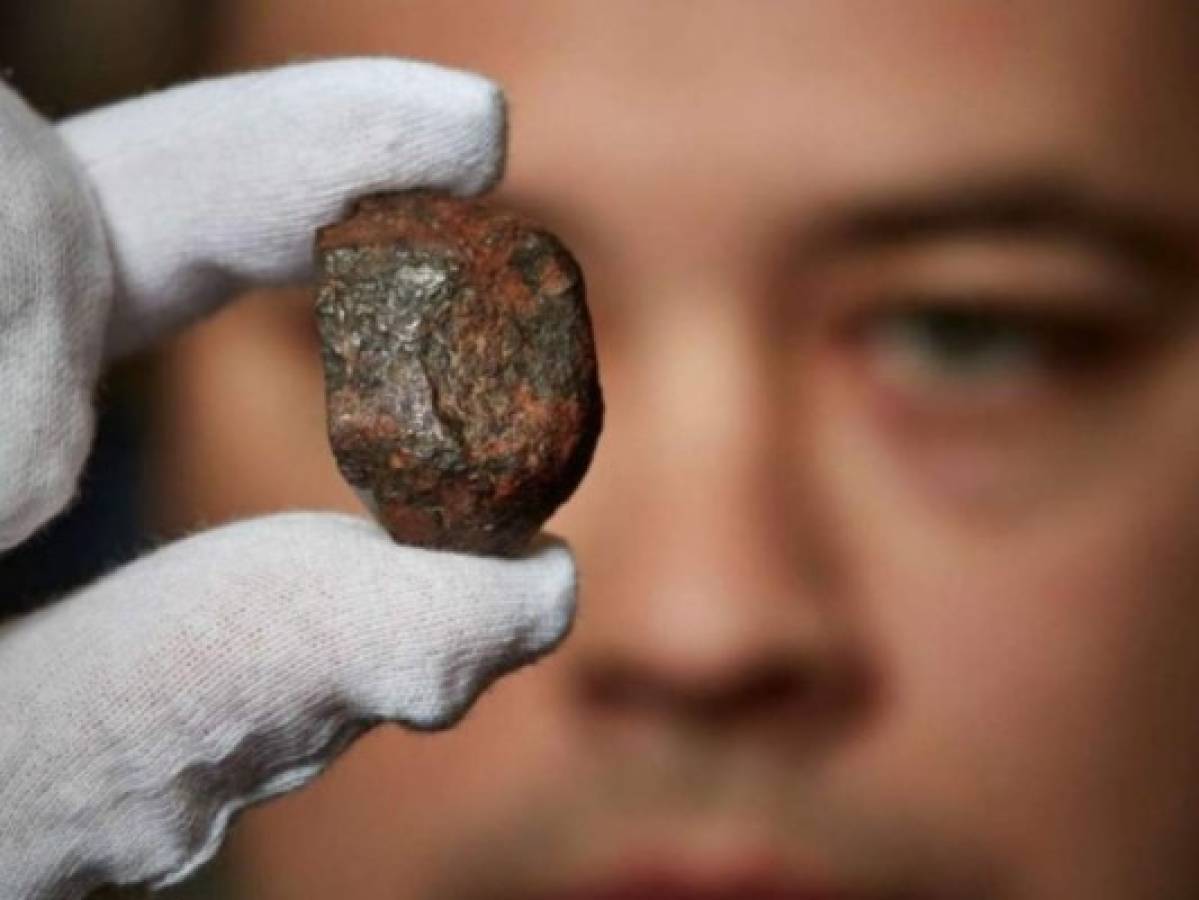 Descubren mineral nunca antes visto en la tierra en un meteorito  
