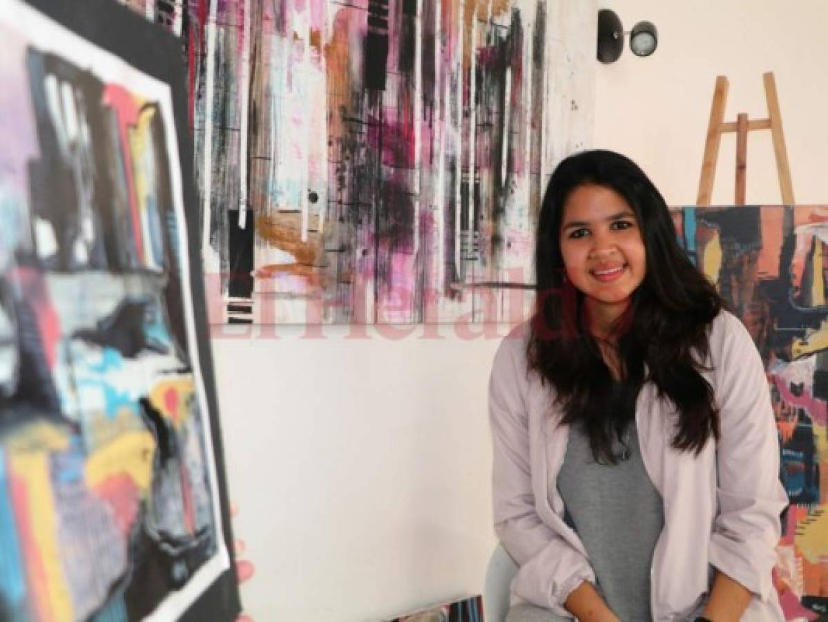 Helga Sierra, hondureña que conquista con su arte abstracto