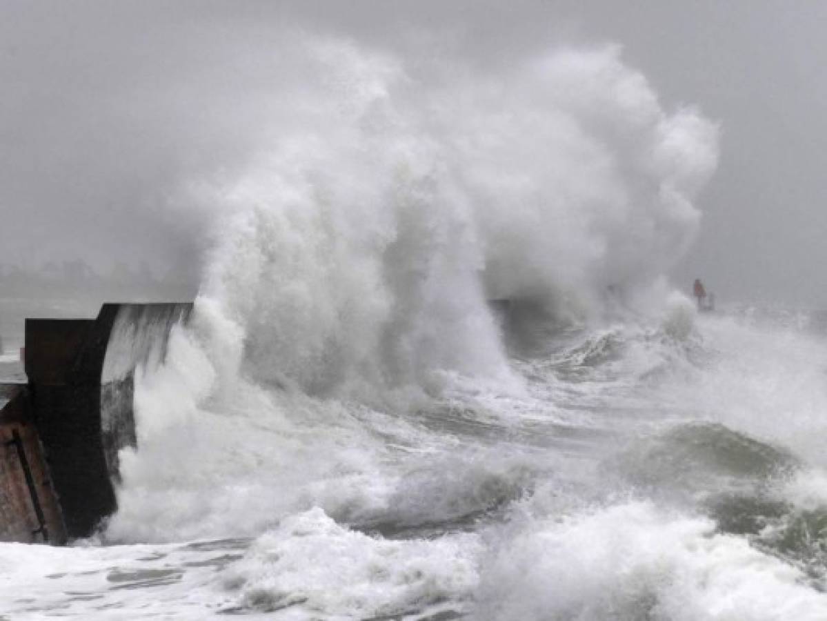 La tormenta 'Ciara' se ensaña con el oeste de Europa