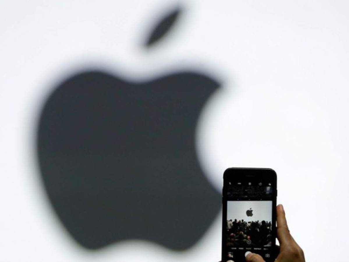 Apple presenta su iPhone de lujo para celebrar el décimo aniversario