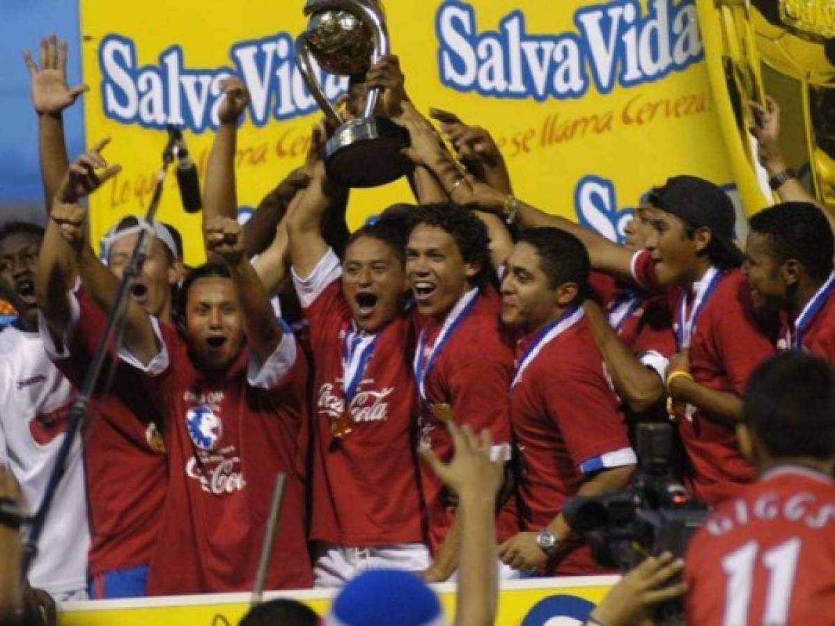 Aquel Olimpia iba en camino de lograr un histórico tricampeonato de la mano de Nahúm Espinoza. Foto: Archivo