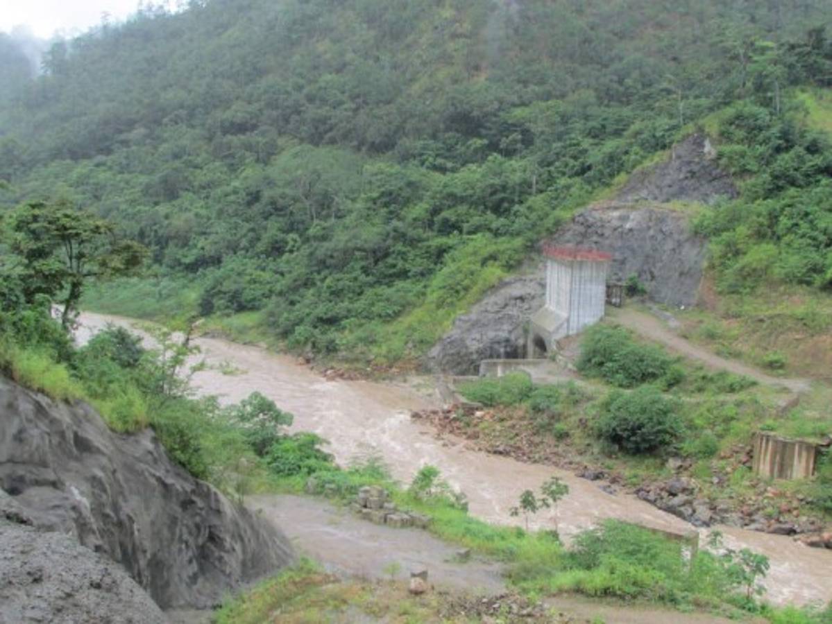 Dueños de tierras de Patuca exigen al gobierno concluir indemnizaciones