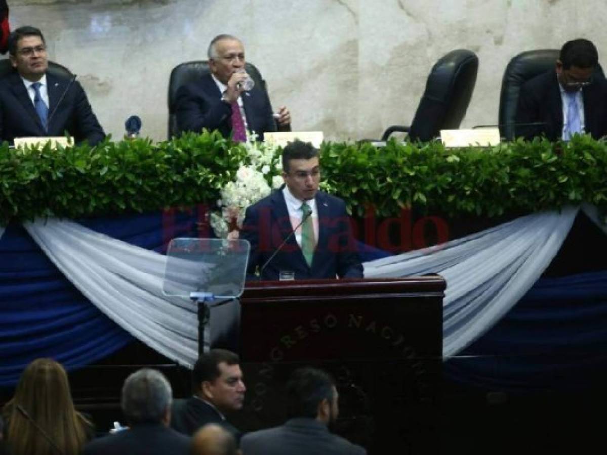 Rolando Argueta durante su ponencia en el Congreso Nacional. (Fotos: Emilio Flores )