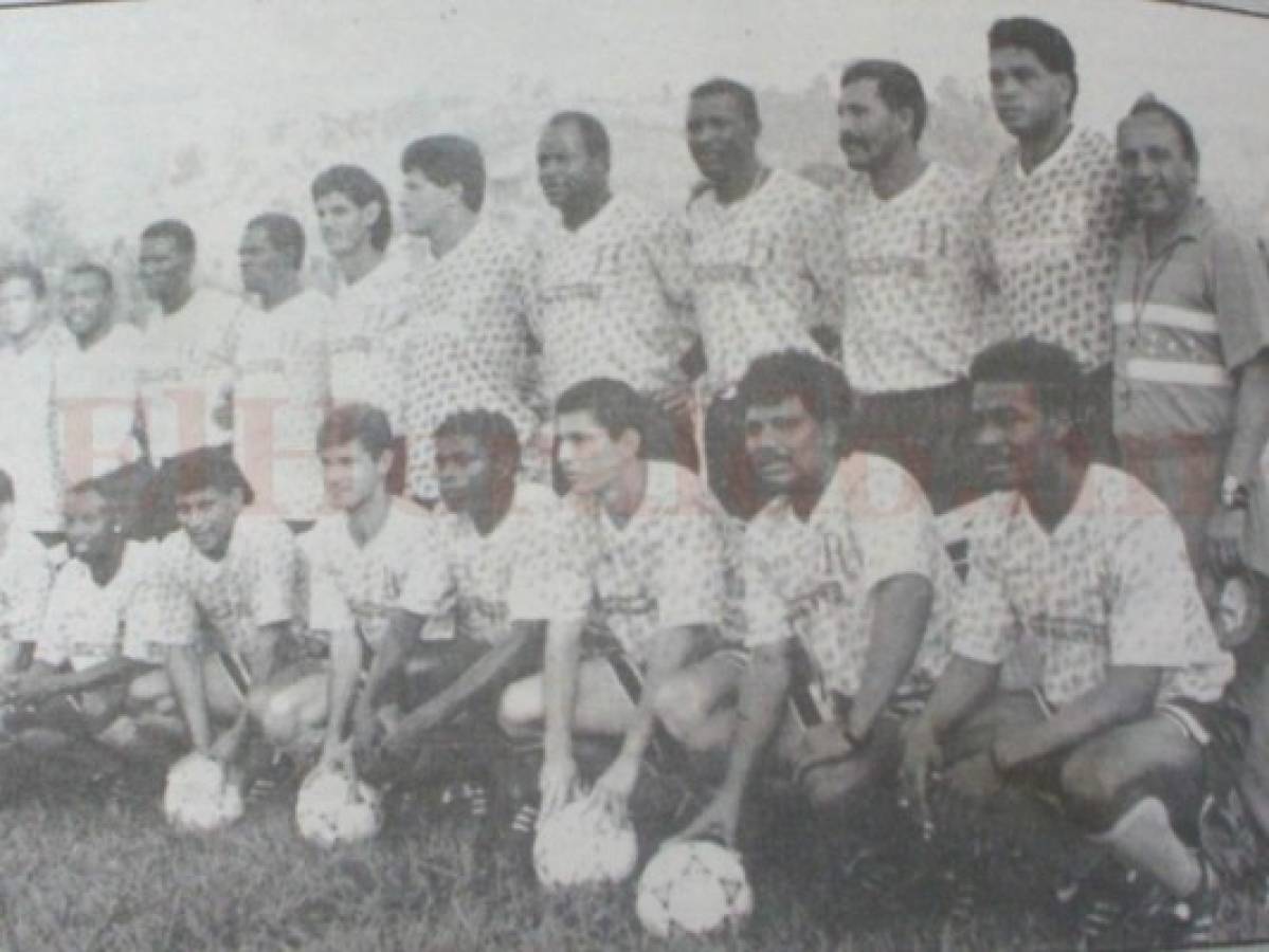 La Selección de Honduras de 1993 en un entrenamiento.