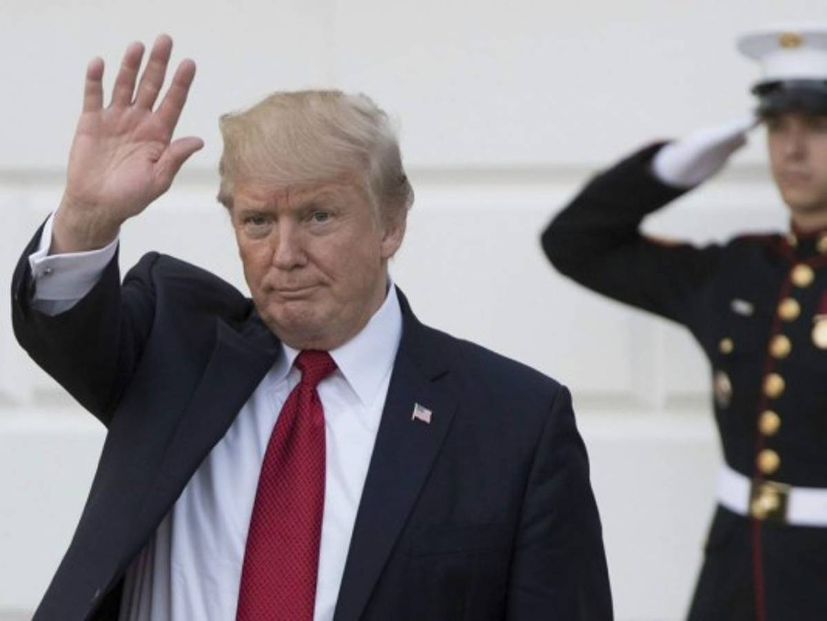 Corte Suprema autoriza parcialmente decreto migratorio y Donald Trump canta victoria