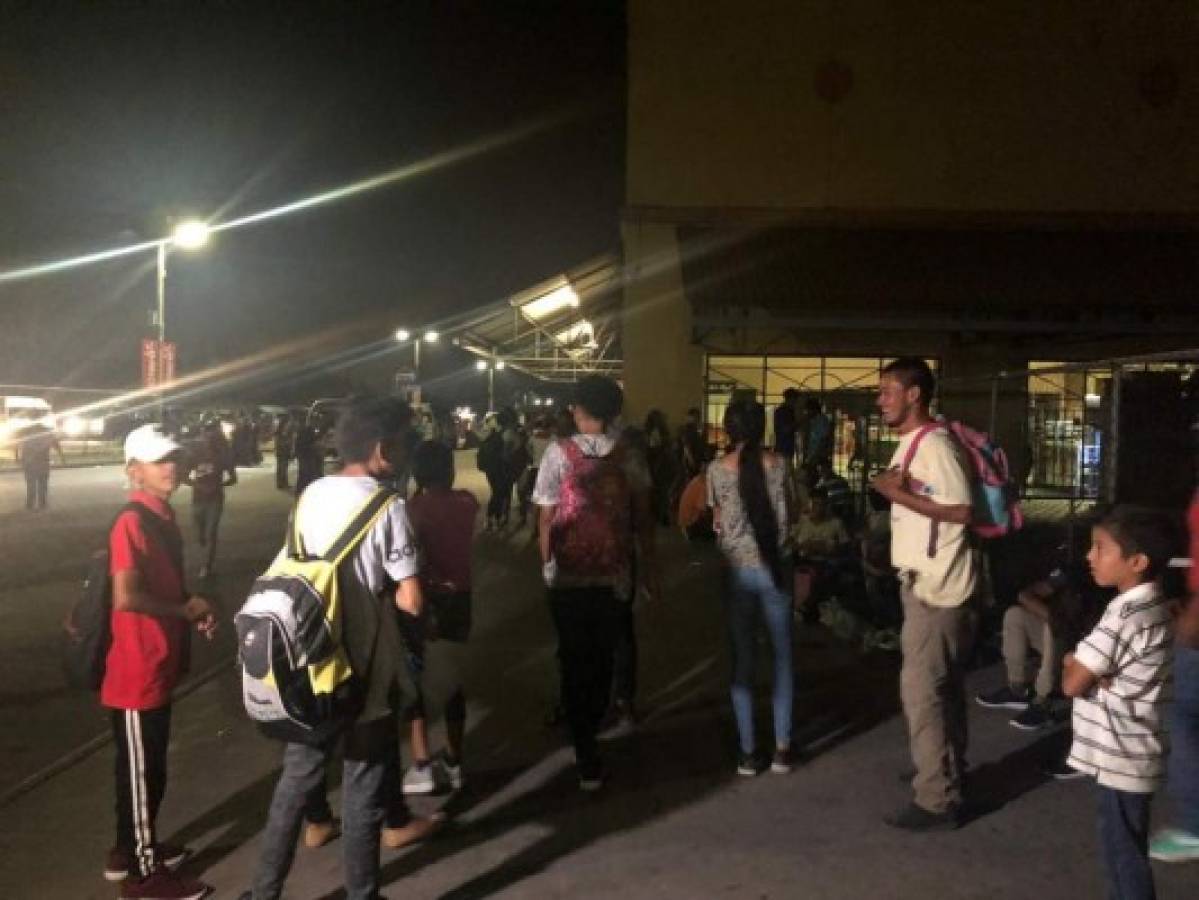 Desde la noche del martes y la madrugada del miércoles el grupo comenzó a reunirse en San Pedro Sula para partir.