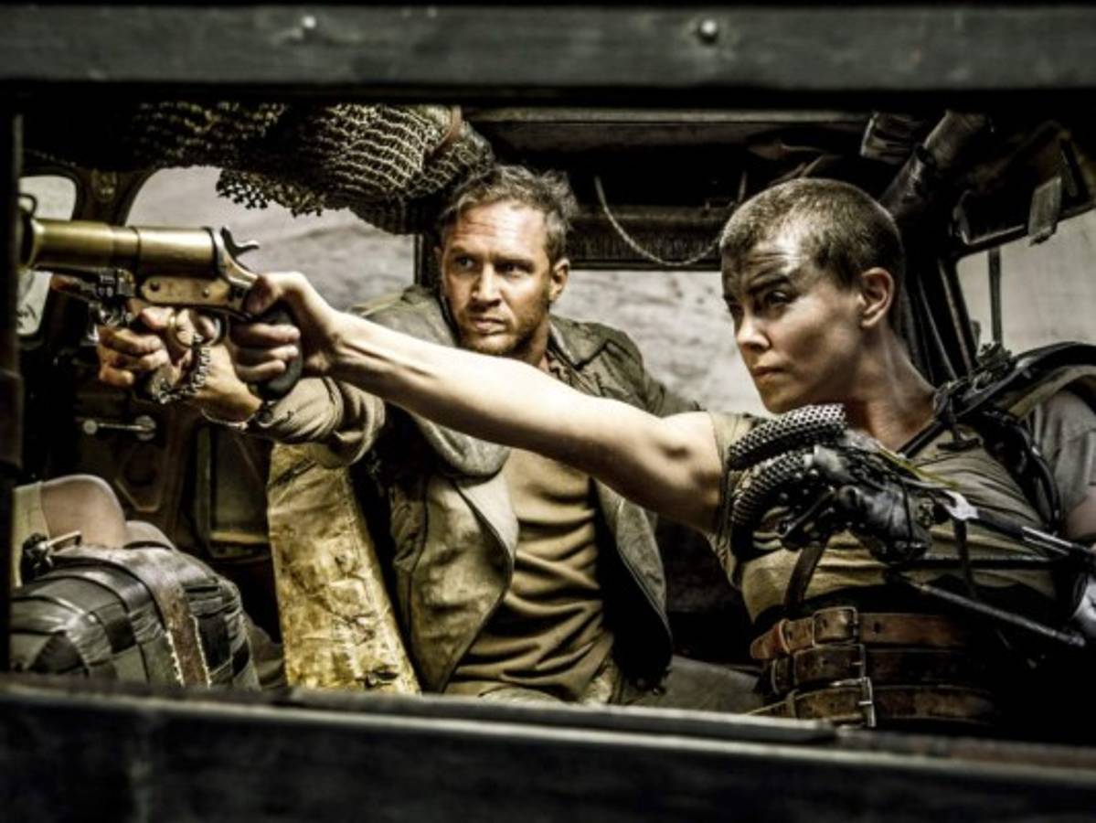 Mad Max Fury Road, esa extraña película que no sabés porque viste completa