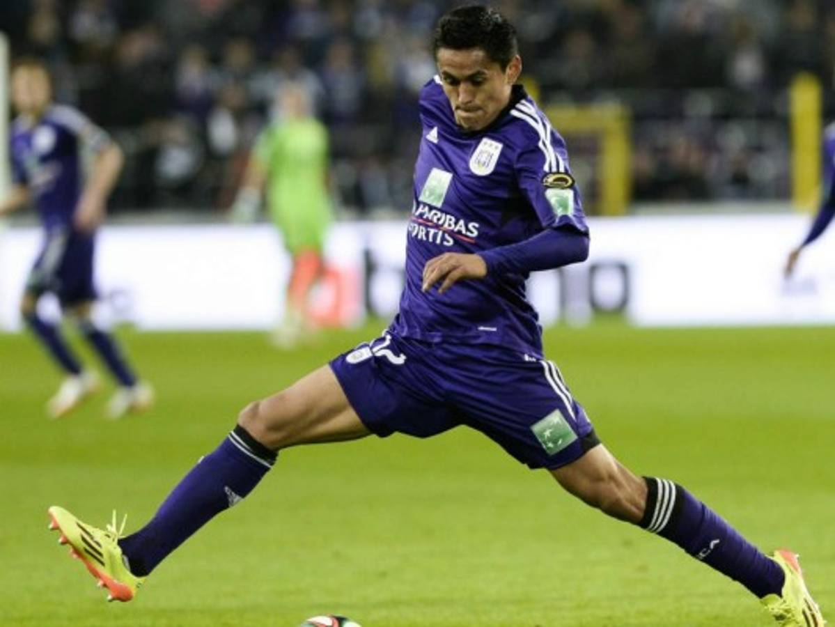 Nájar se entrenó con la Selección de Honduras y pese a atentados se queda en la H