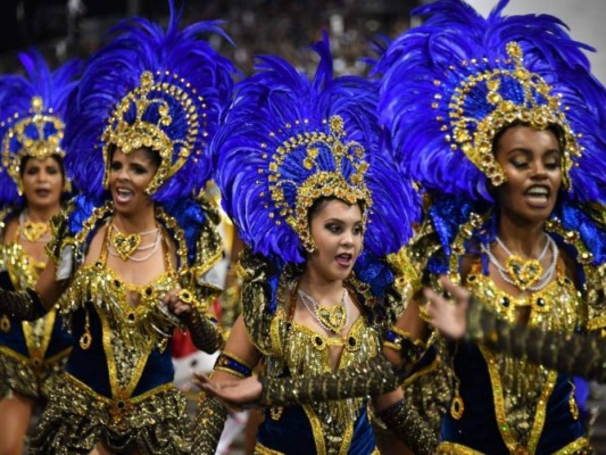 Virus posterga Carnaval de Río por primera vez en un siglo
