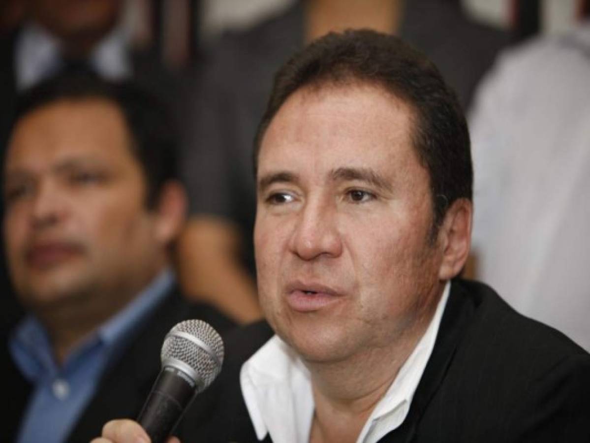 Enrique Flores Lanza acepta el 'carretillazo”