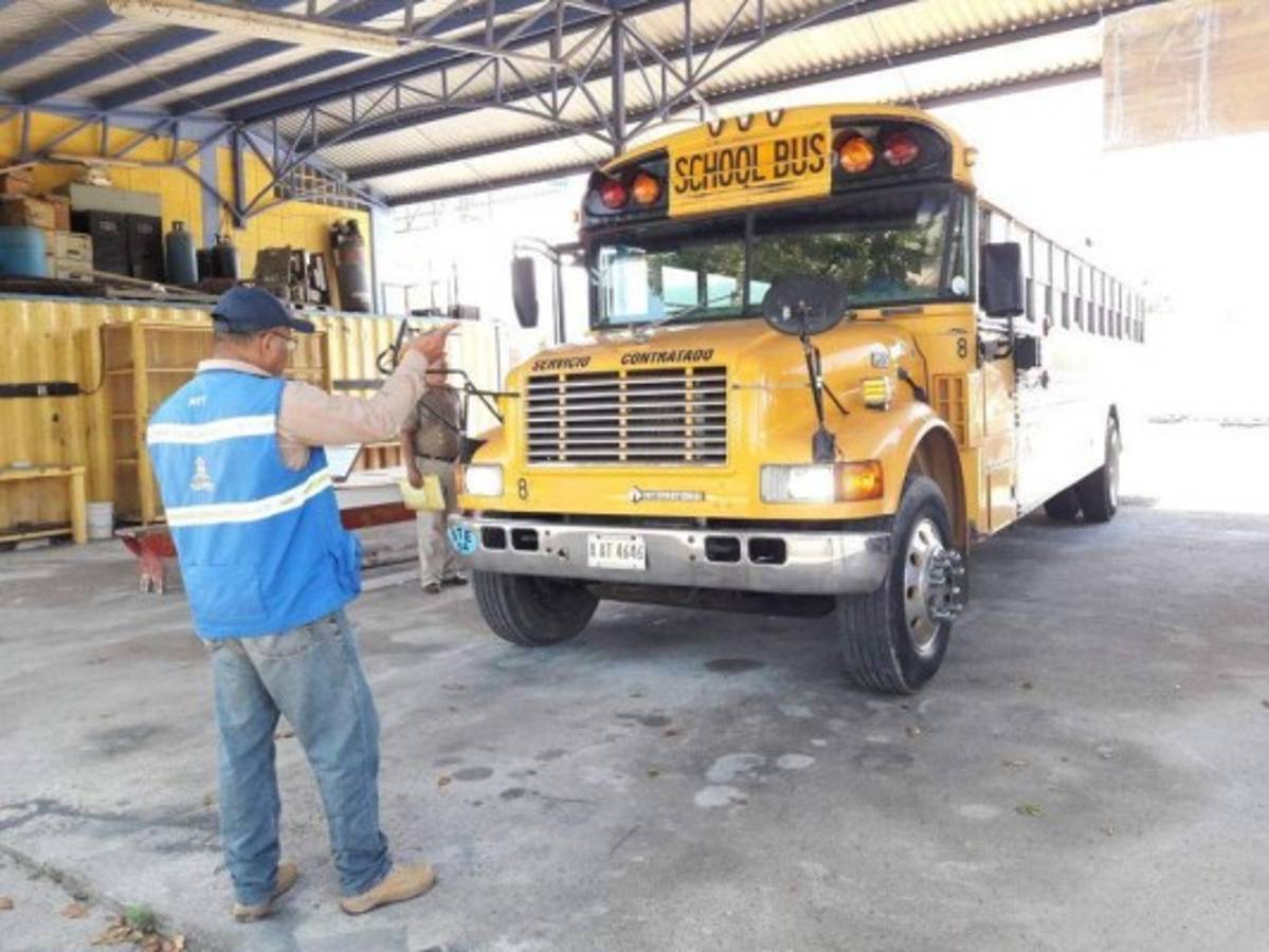 Revisión físico-mecánica de transporte para viajar en Semana Santa inicia el 5 de marzo
