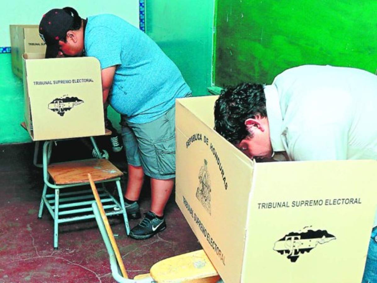 TSE registra 43 impugnaciones de los tres partidos