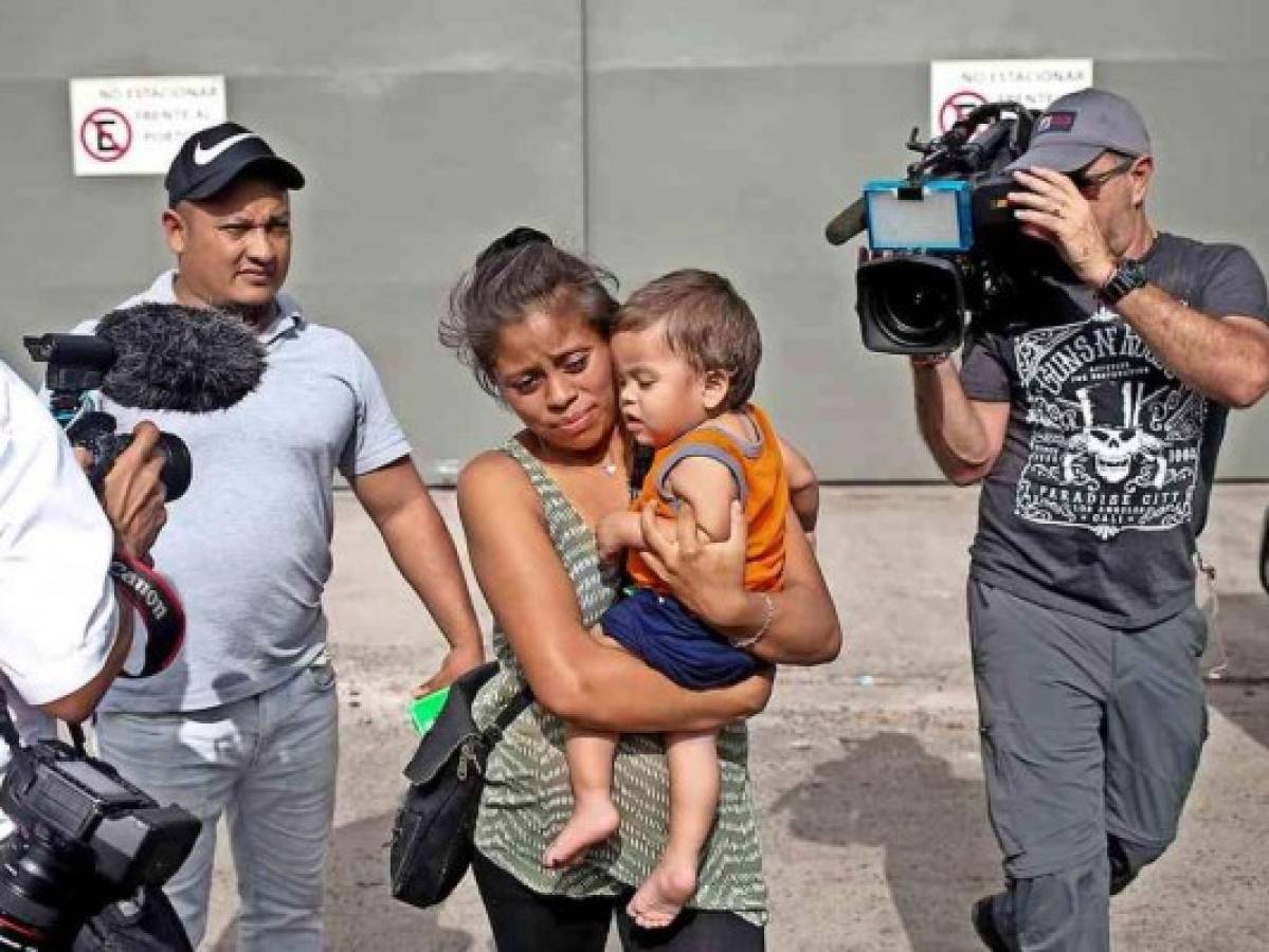 'Sólo mira un carro de policía y él tiene miedo': El trauma de los niños migrantes hondureños