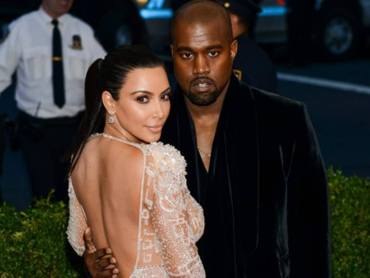 Kim Kardashian anuncia la llegada de su tercer hijo por vientre de alquiler