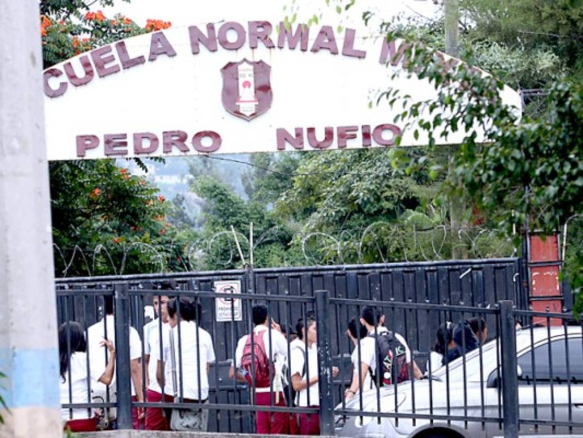 Con nuevo esquema reabren las Escuelas Normales