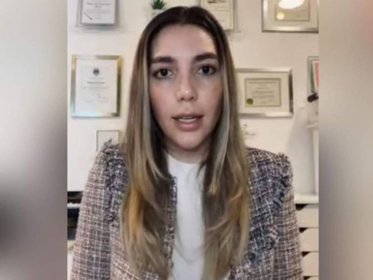 'Hoy me libero de su manipulación y su chantaje': Frida Sofía demanda a Enrique y Alejandra Guzmán