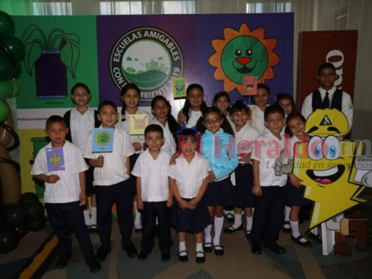 Escuelas Amigables con el Ambiente plasmará su sello verde en cinco escuelas
