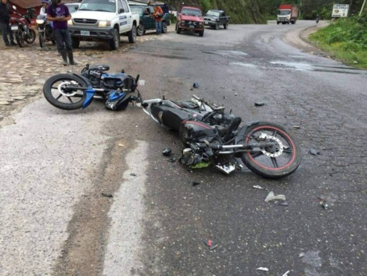 Un herido deja accidente entre dos motociclistas en Santa Rosa de Copán