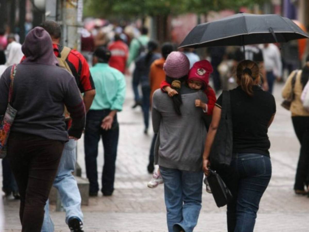 Lluvias y fuertes vientos registrará Honduras por llegada de frente frío esta noche, advierte Copeco