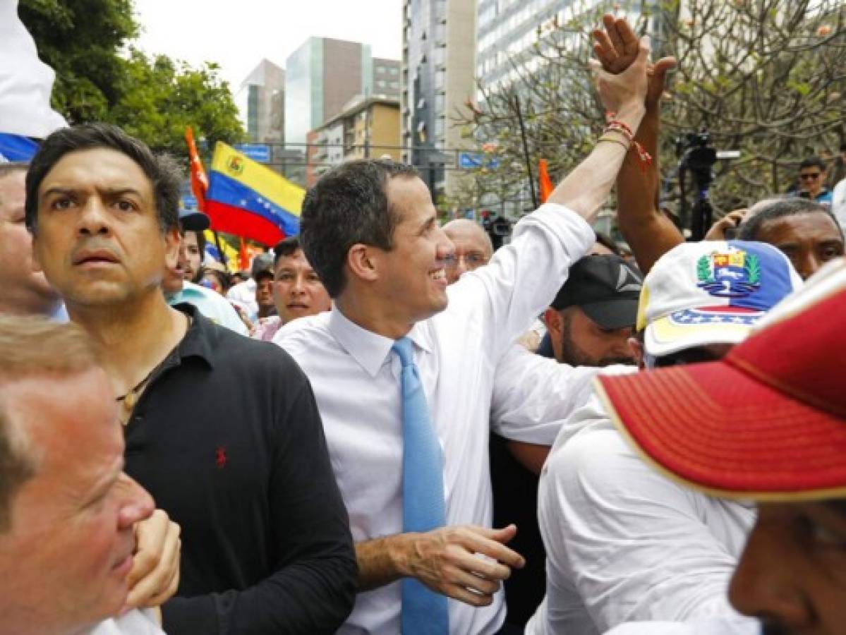 Fiscalía venezolana abre proceso a Juan Guaidó