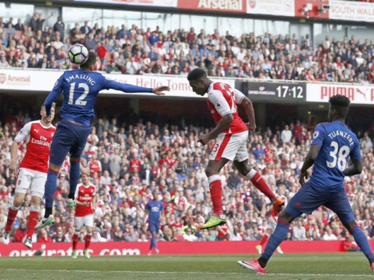 El Arsenal venció 2-0 al Manchester United (Foto: Agencia AFP)