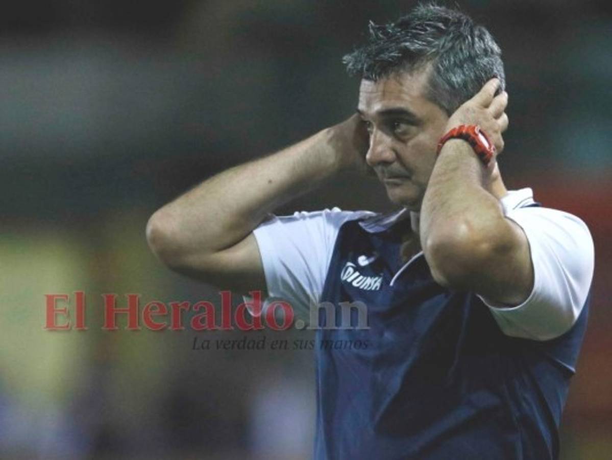 Diego Vazquez sobre arbitraje de Melissa Pastrana en el clásico: 'Ojalá que no se contamine y favorezca a un club'