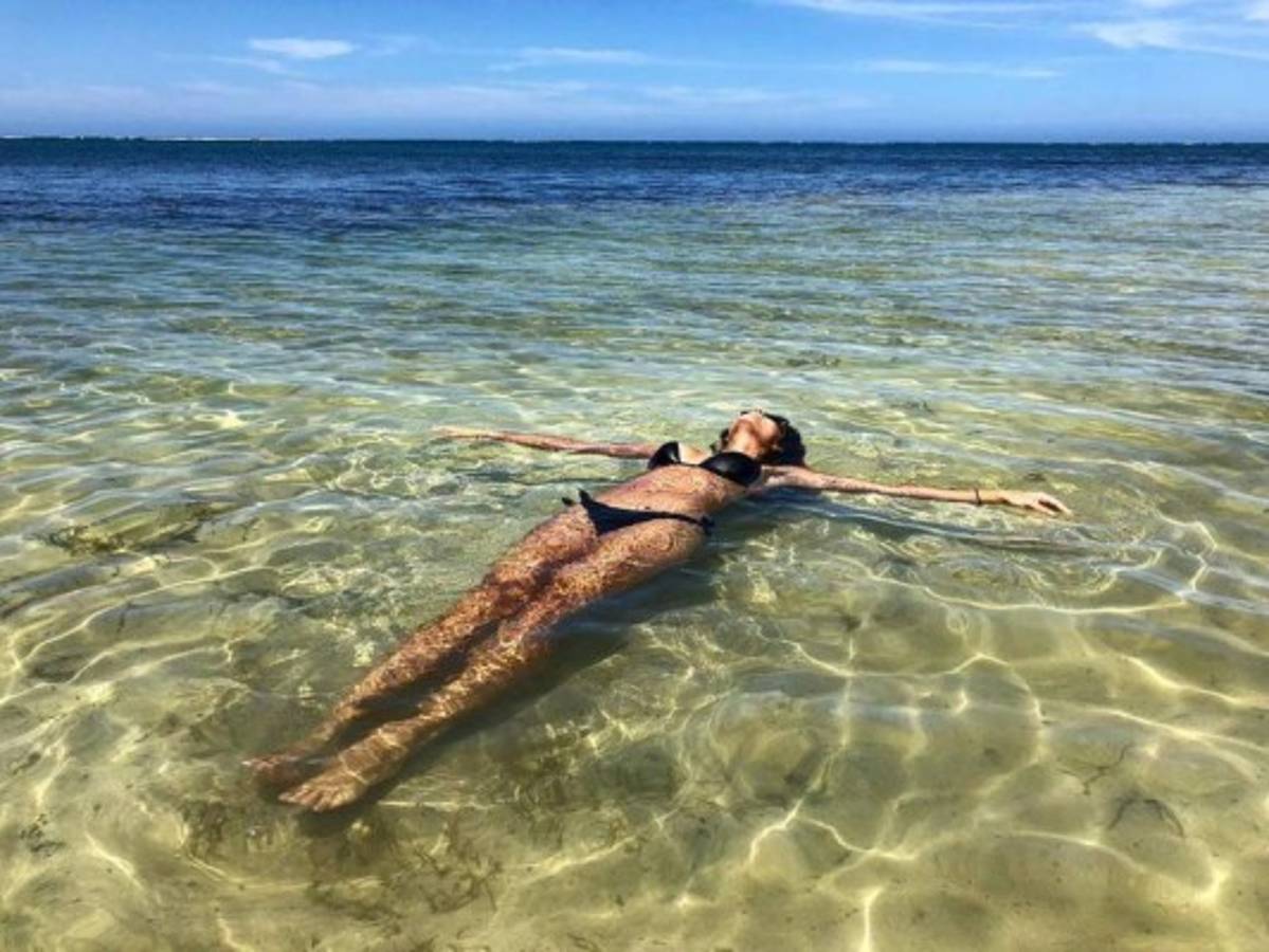 Lara Álvarez, la presentadora española que promueve la belleza de Honduras en sus redes