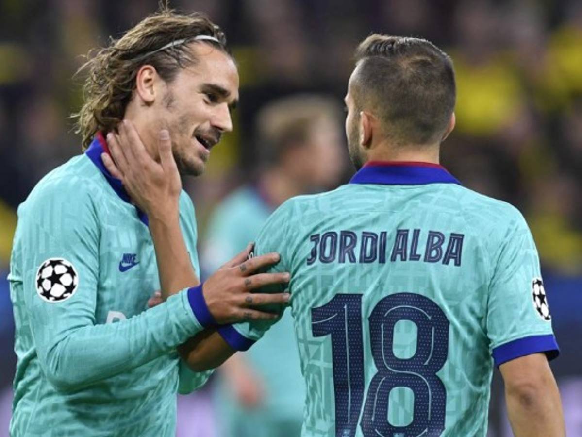 Barcelona vence 2-1 al Villarreal y Messi sale lesionado