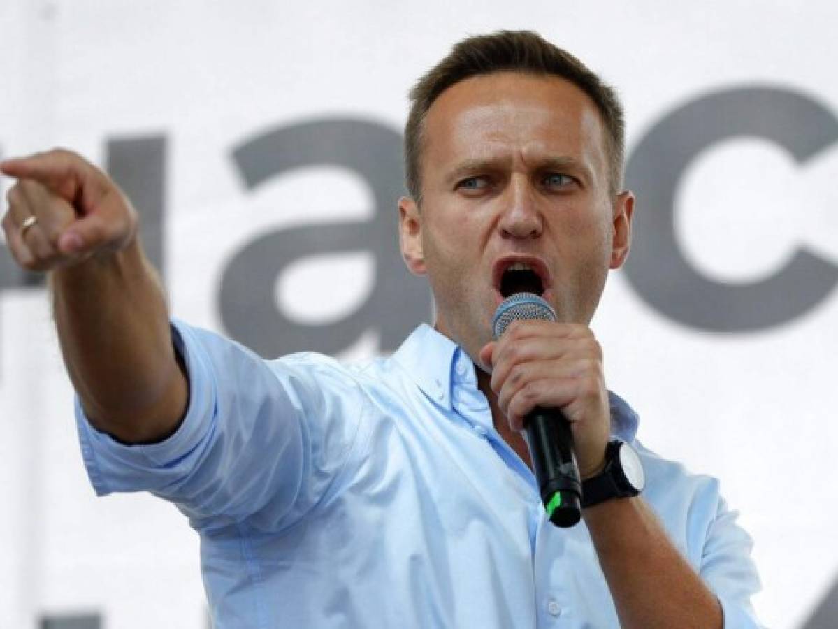 Legisladores piden a Trump investigar envenenamiento de Alexei Navalny 