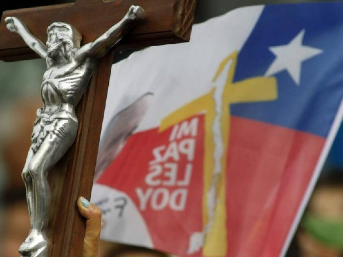 Nuevos ataques contra iglesias durante visita del papa Francisco a Chile