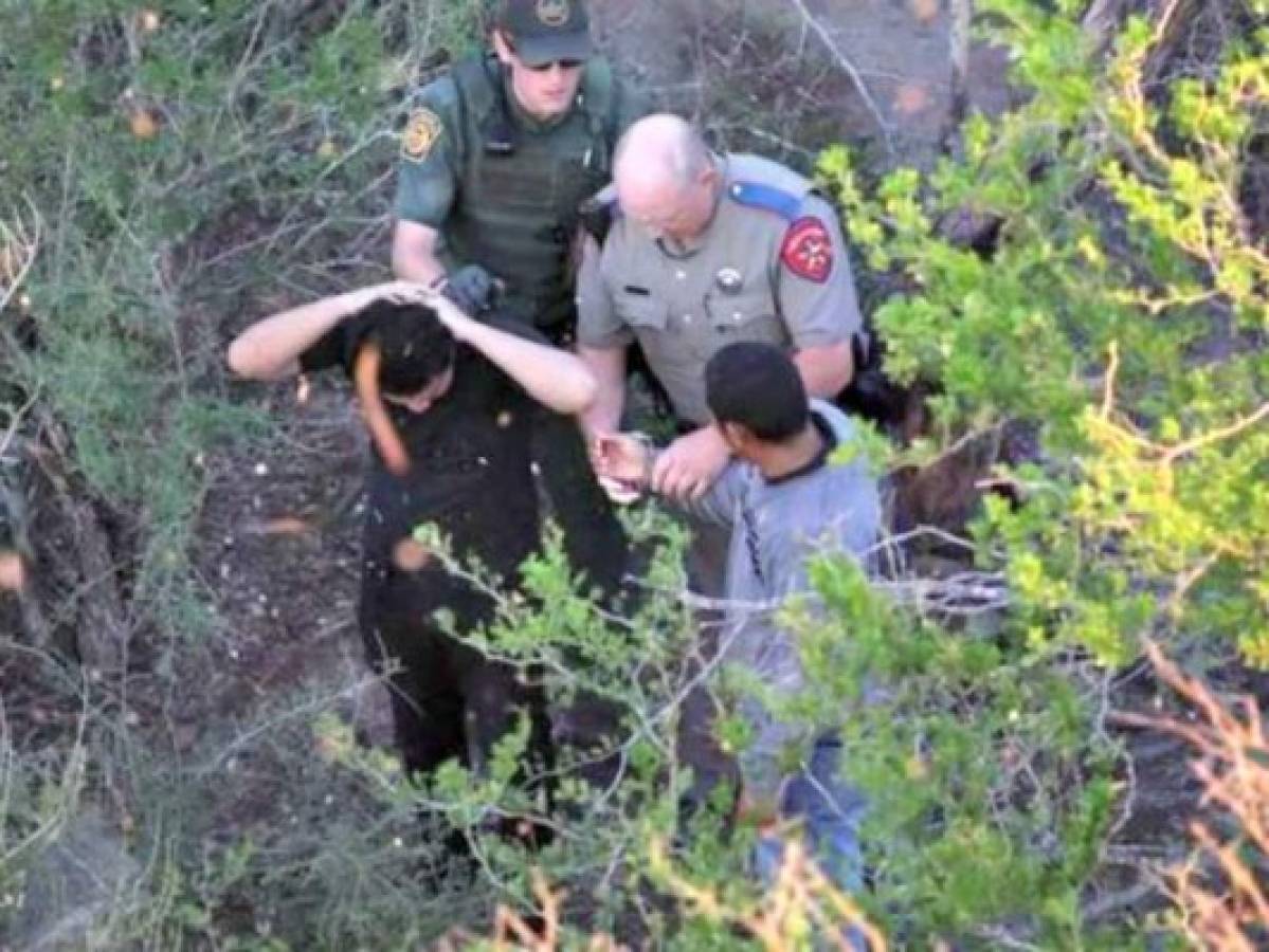 EEUU: bajan arrestos en la frontera, suben deportaciones