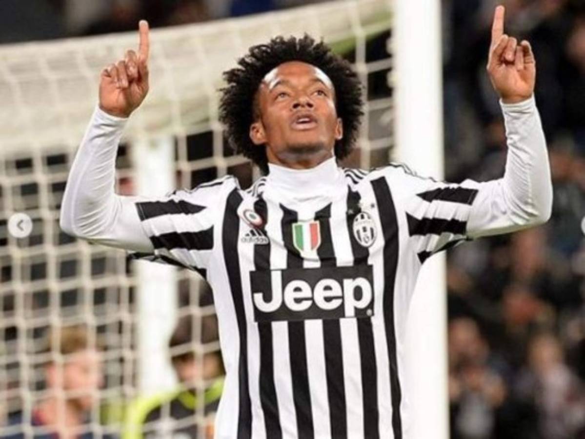 El colombiano Cuadrado renueva con la Juventus hasta 2022