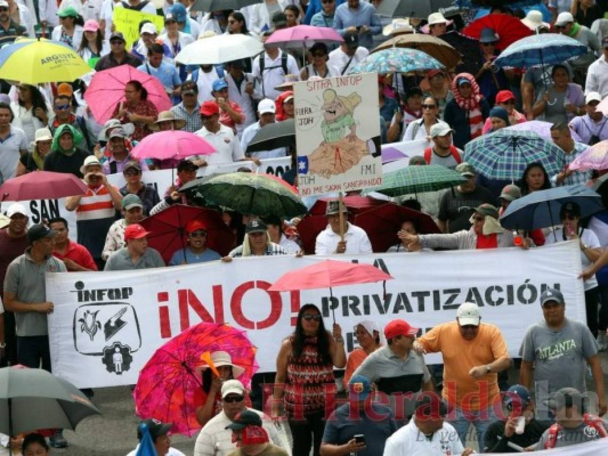 Médicos y maestros irán este viernes a las calles