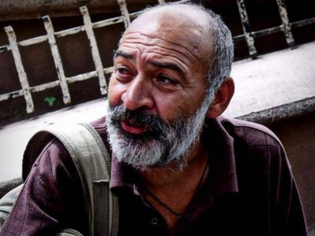 Con la jaula abierta: Los poemas de Leonardo Montes de Oca