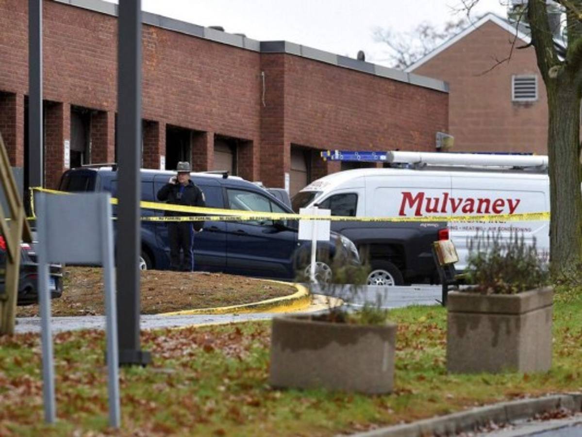 Explosión en hospital en Connecticut deja dos muertos