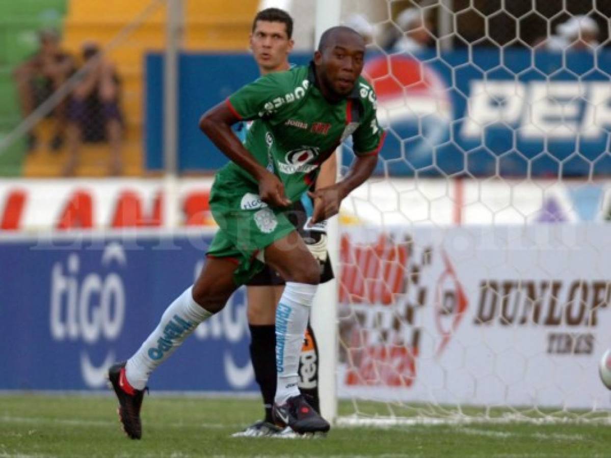 Palacios marcó el primer gol del torneo Apertura 2009-10 jugando para Marathón.