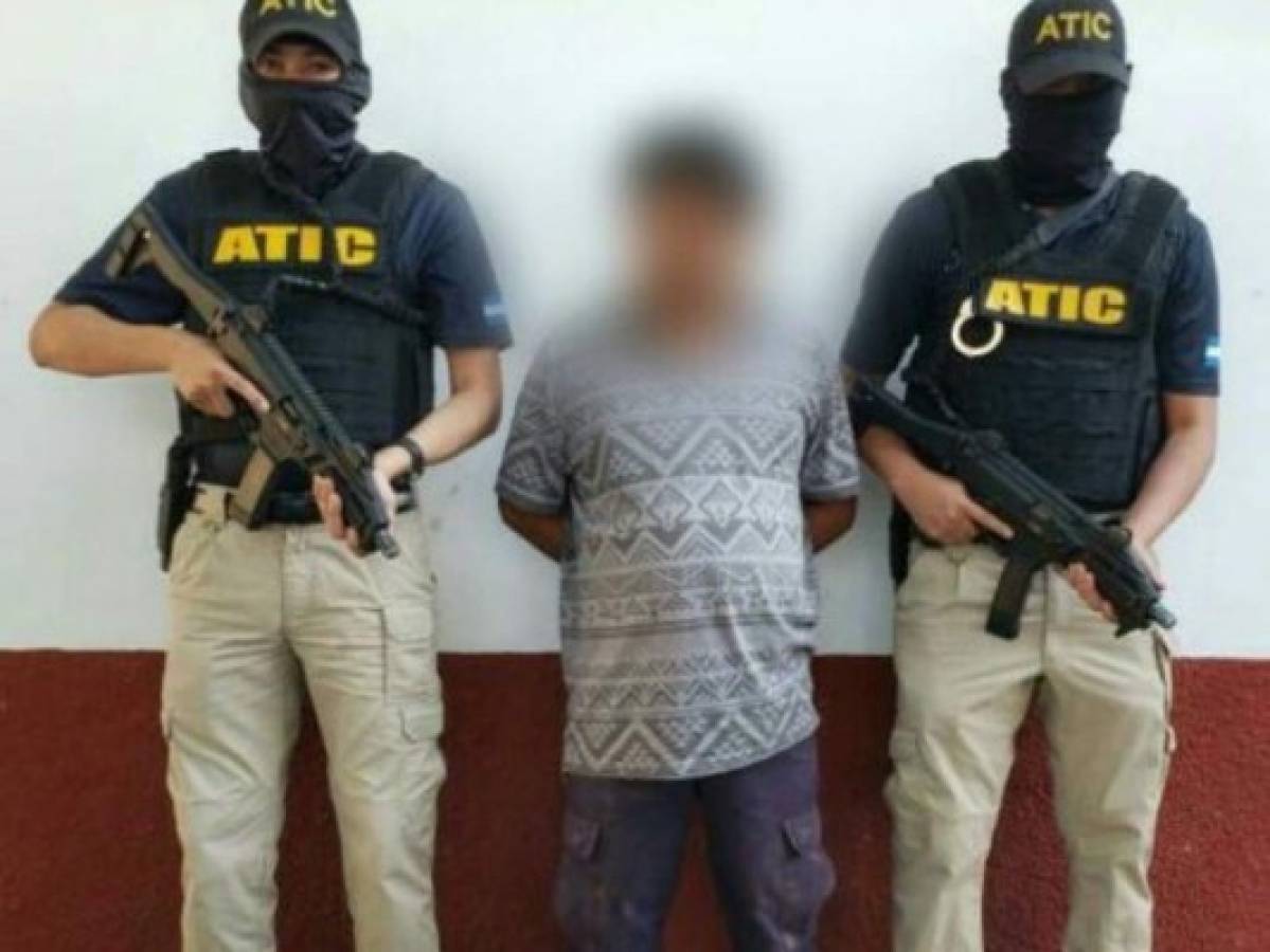Cae expolicía acusado de cometer varios delitos en Santa Elena, La Paz