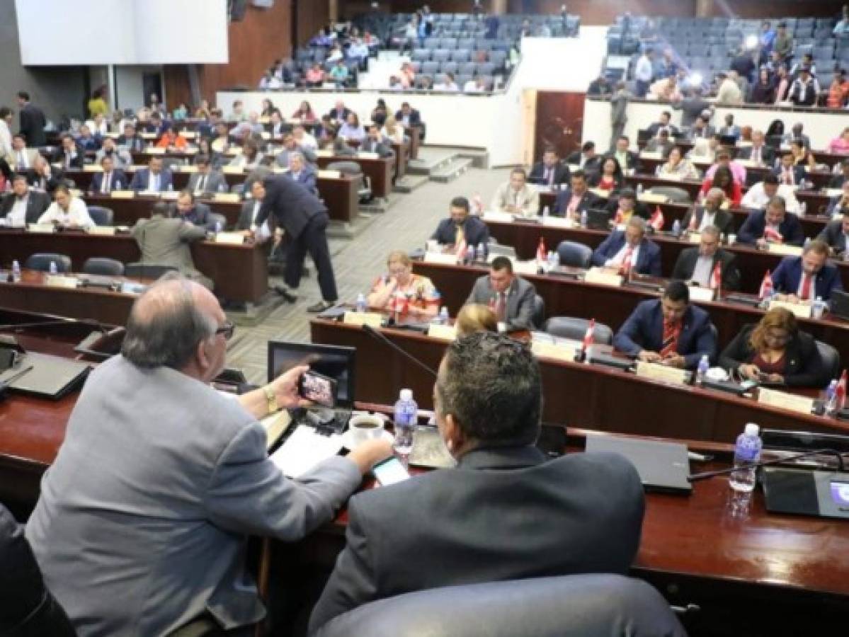 L 5.5 millones gastó el Congreso Nacional en almuerzos, cenas y hasta semitas